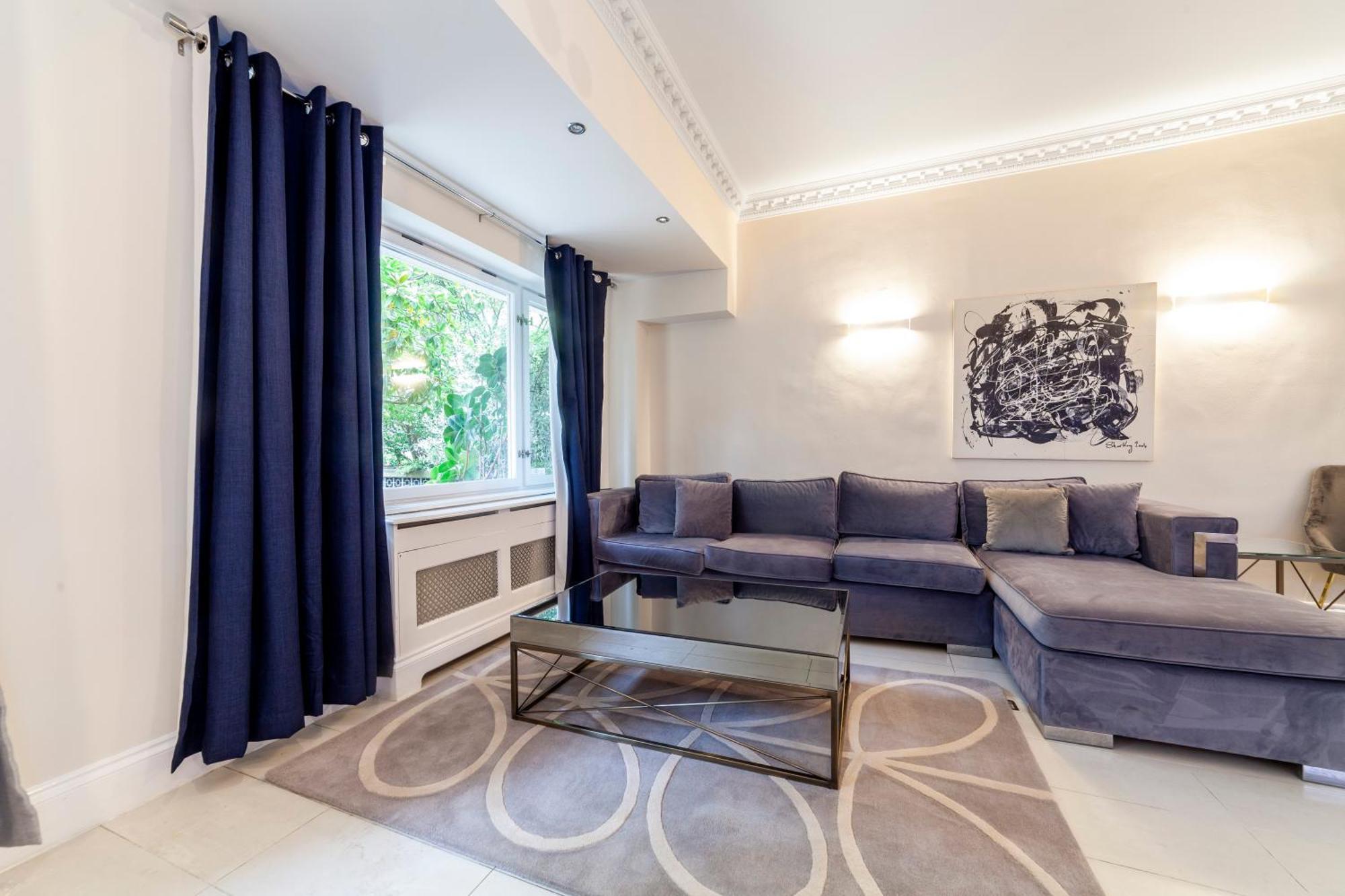 Captivating 3br Flat, 5 Min To Hyde Park Londra